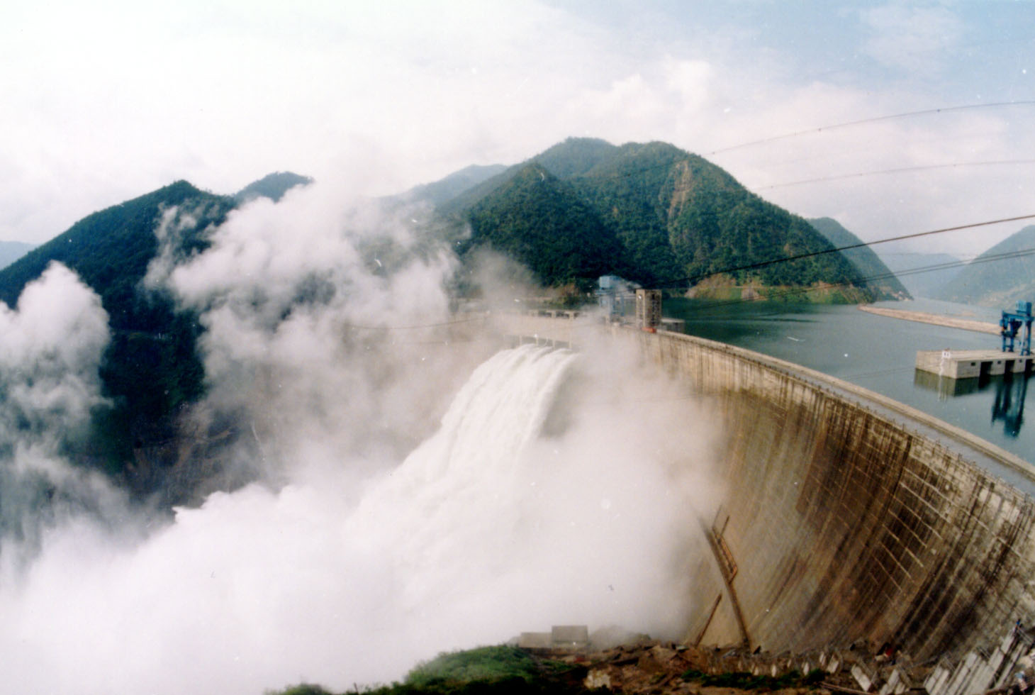 西藏首個裝機(jī)超百萬千瓦水電站獲核準(zhǔn)