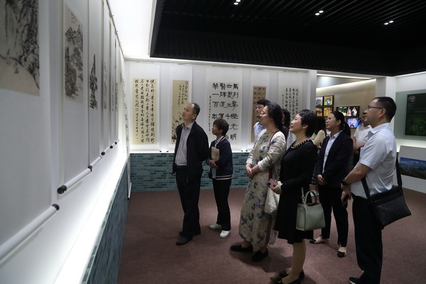 國網寧海縣供電公司開展建黨百年職工廉政書畫攝影聯(lián)展