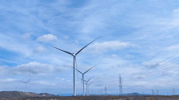 中國能建江蘇電建一公司承建的晶步達坂城100兆瓦風電項目并網發(fā)電