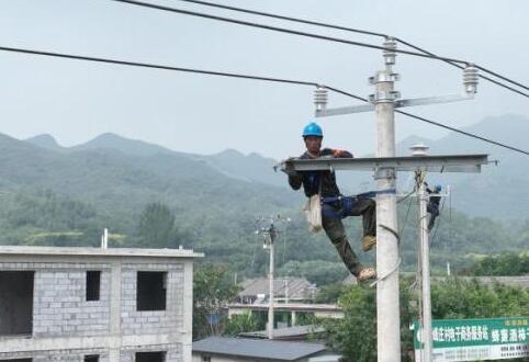 河北易縣超九成村莊恢復供電