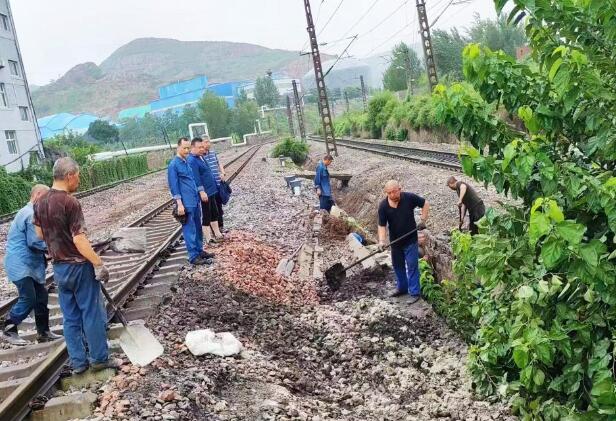 【搶險救災 我們在前線】運煤鐵路沖毀后 中國華能攻堅完成電力“保供戰(zhàn)”