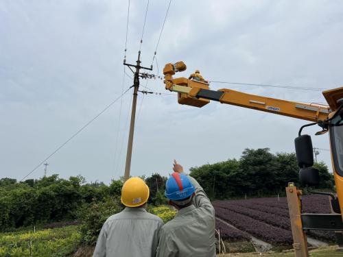 農(nóng)網(wǎng)線路改造完工，居民夏日用電不愁