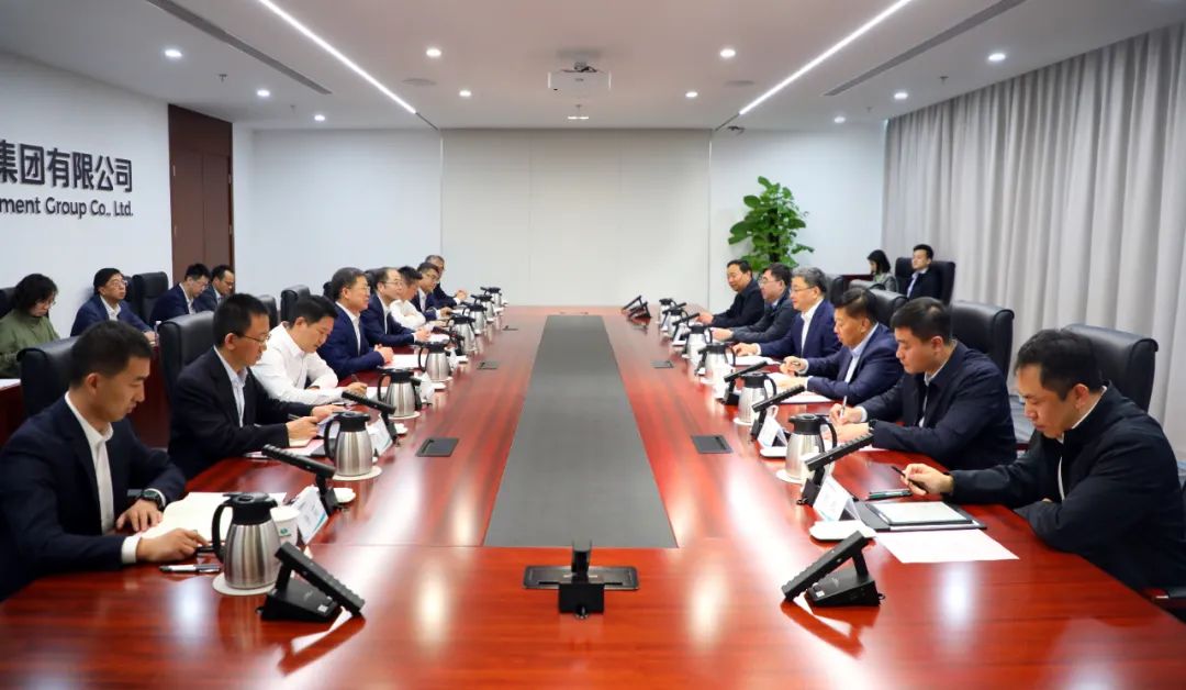 中國電氣裝備黨委書記、董事長李洪鳳會見濟南市委副書記、市長于海田